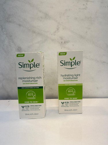 کرم مرطوب کننده وآبرسان سیمپل